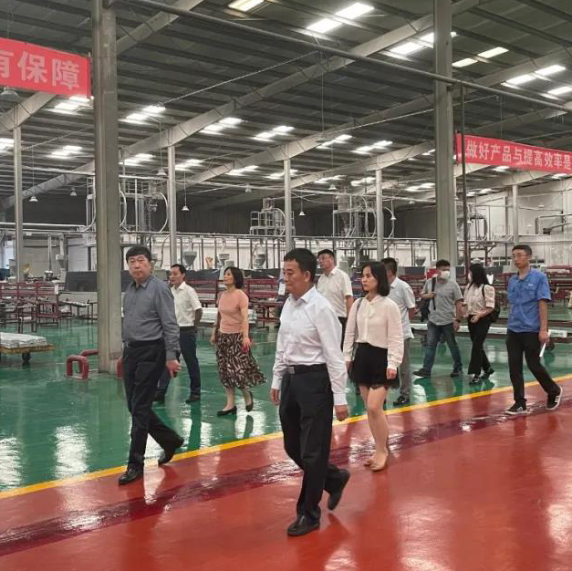 实德科技董事长隋信敏一行赴成都基地视察